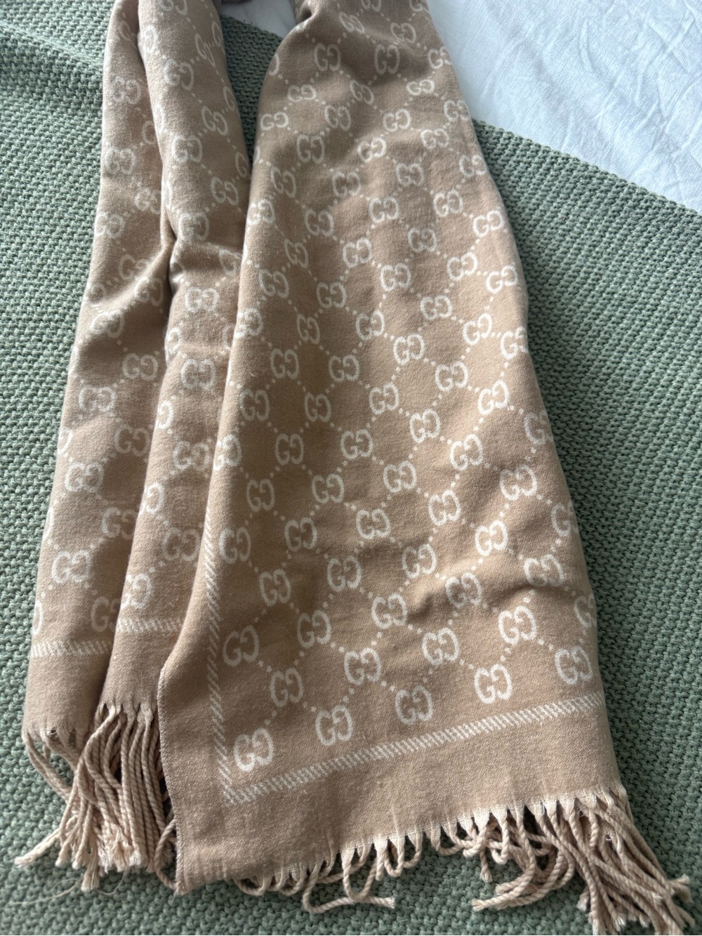 Inspired by scarf - Picture 2 of 4